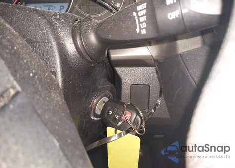 2014 Toyota Rav4 Le z USA, uszkodzony, nr VIN JTMZFREV8ED033231